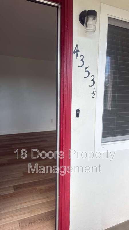 Building Photo - 4353 1/2-4349-52 College Ave