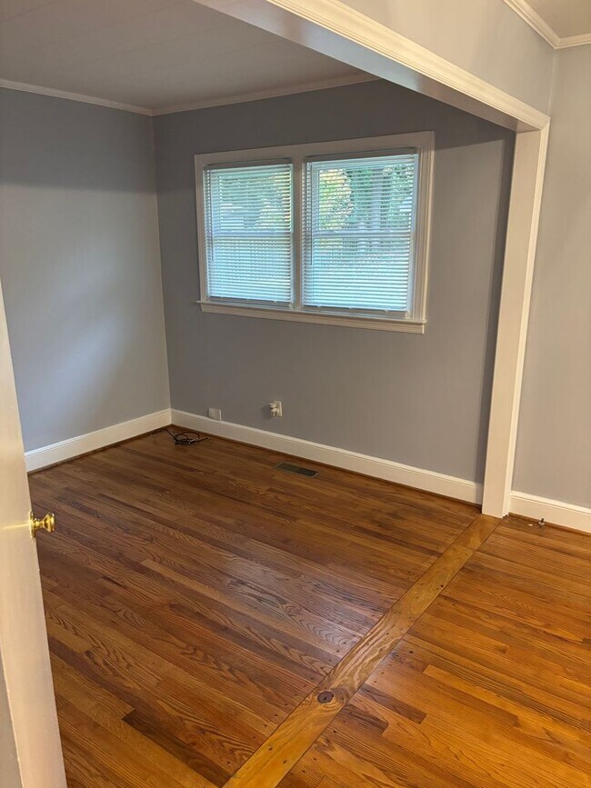 Building Photo - Burlington