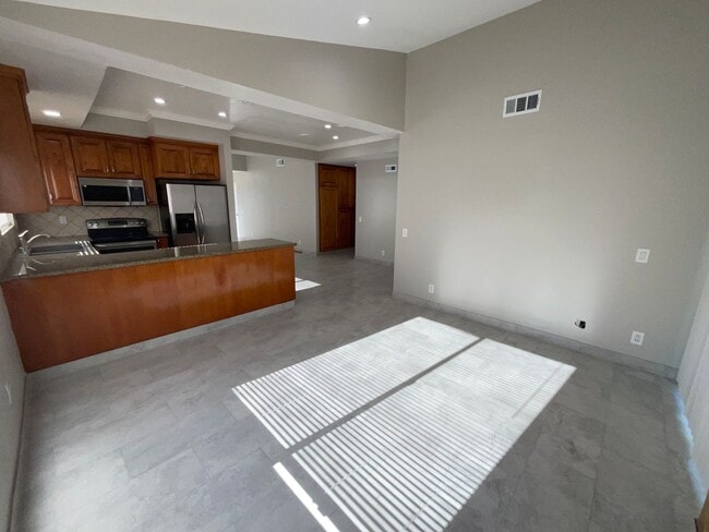 Building Photo - Cottonwood Estate 4 Bedroom Ranch Home