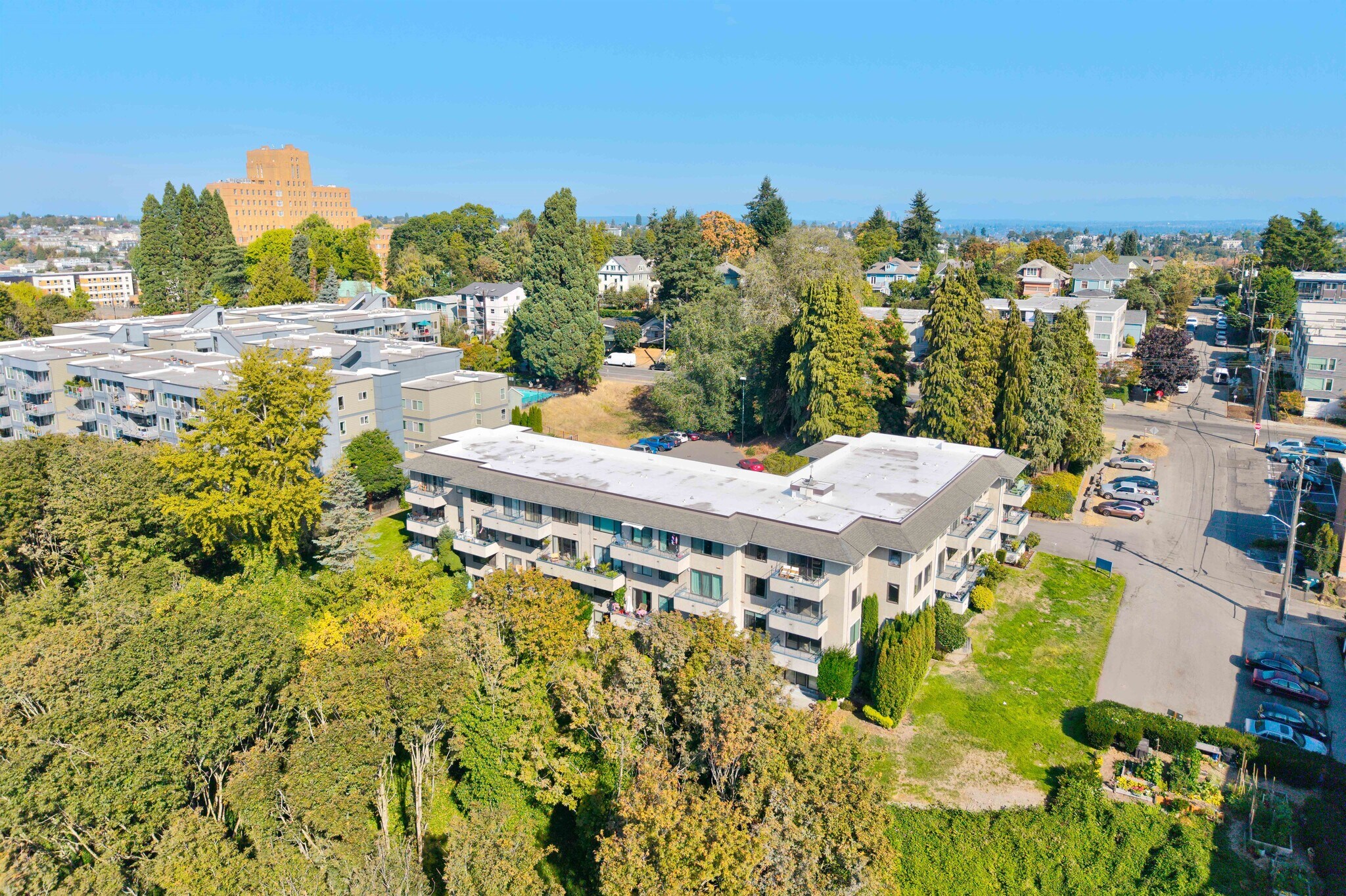 Building Photo - 1100 S Atlantic St