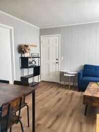 Building Photo - C - Williams Place