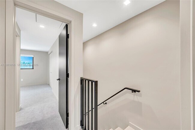 Building Photo - 2211 NE 122nd St