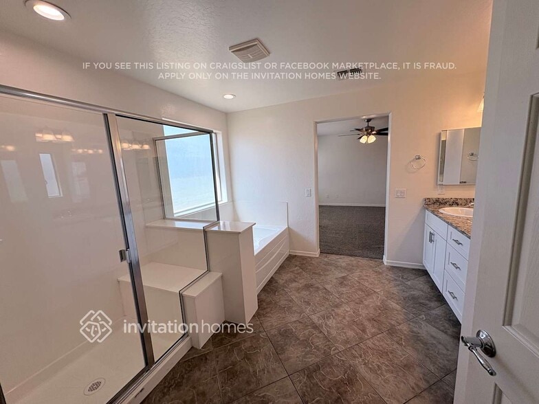 Building Photo - 4854 S Antonio