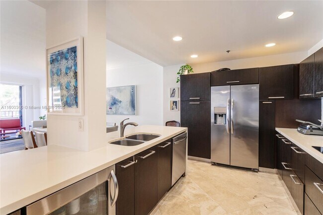 Building Photo - 201 Crandon Blvd