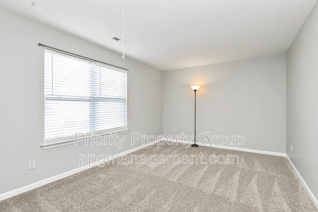 Building Photo - 610 Latimer Way