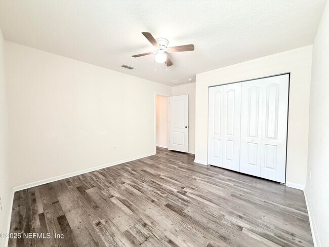 Building Photo - 7838 Meadow Walk Ln