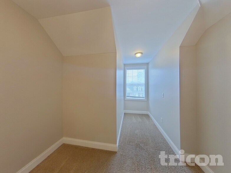 Building Photo - 167 Tanners Mill Rd