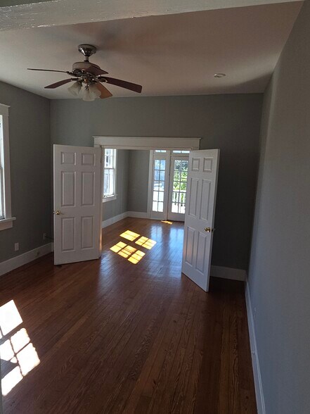 Building Photo - 1301 Ursulines Ave