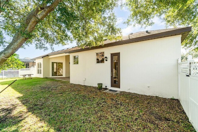 Building Photo - 6220 Hedgesparrows Ln