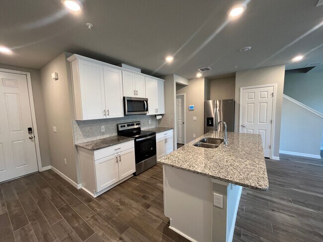 Building Photo - 2443 Sweet Viburnum Wy