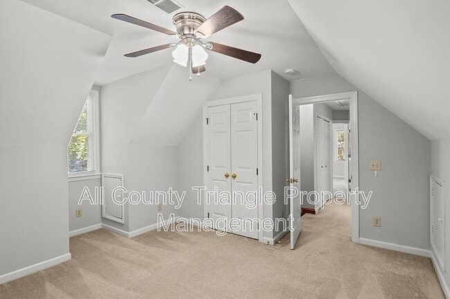 Building Photo - 4904 Kinross Ct