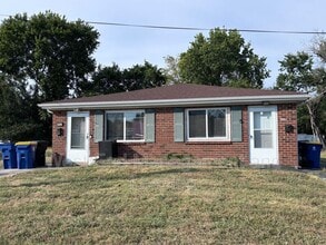 Building Photo - 9961 Lorraine Ave
