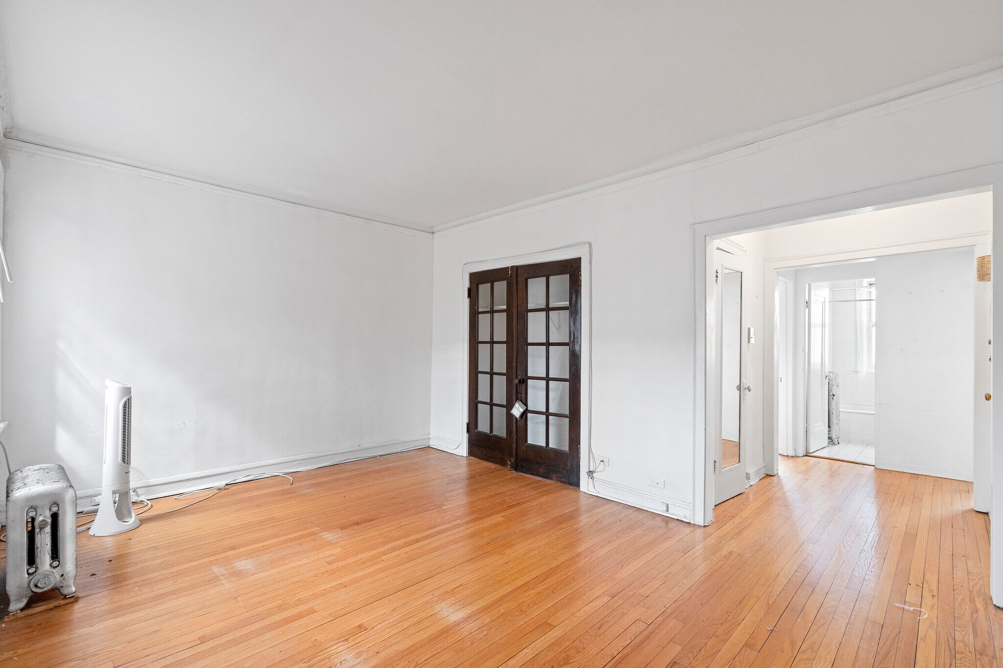 Building Photo - 4505 N Greenview Ave