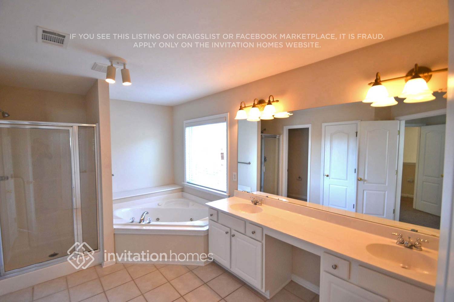 Building Photo - 1383 Sandrock Ln SW