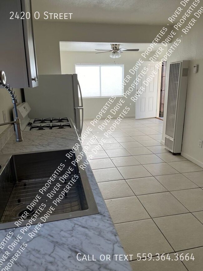 Building Photo - Two Bedroom Central Location Available Soon