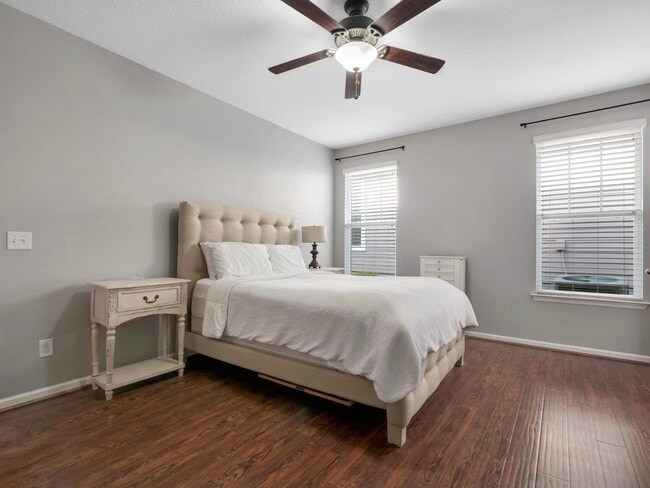 Building Photo - 2436 Rain Lily Way