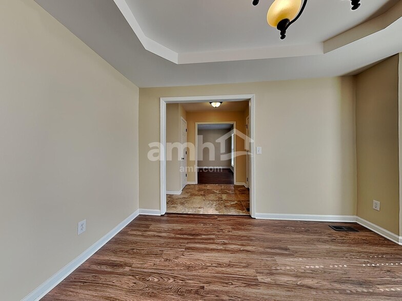 Building Photo - 6300 Willowdell Dr