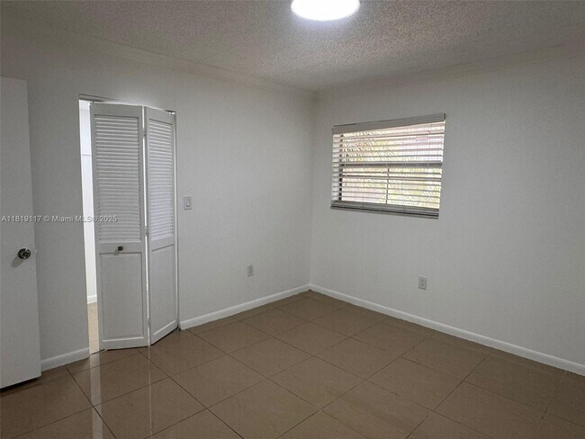 Building Photo - 1830 SW 81st Ave