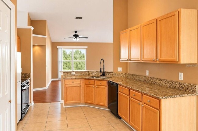 Building Photo - 145 Thornbury Dr