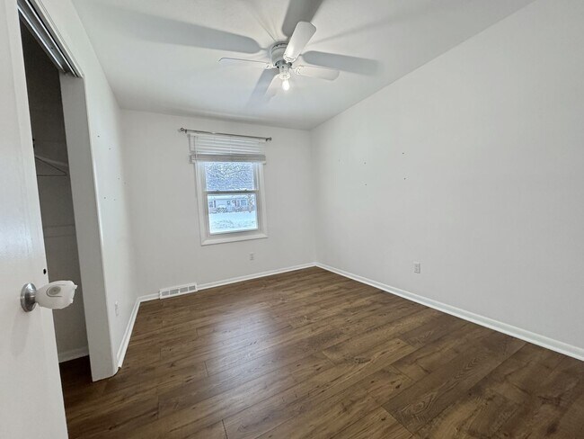 Building Photo - 1482 Harding St NW