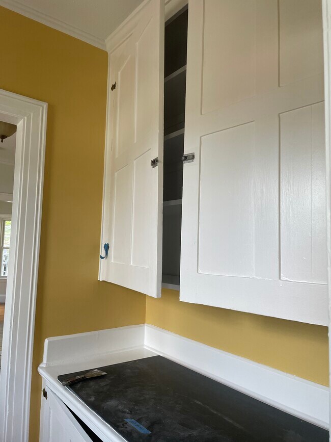 Pantry - 179 Dartmouth st