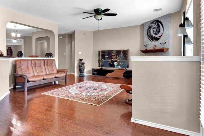 Building Photo - 3339 Rod Carew Dr