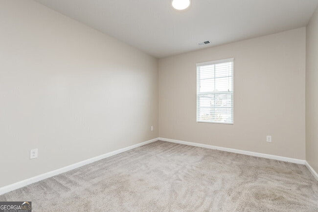 Building Photo - 319 Hamilton Pointe Dr