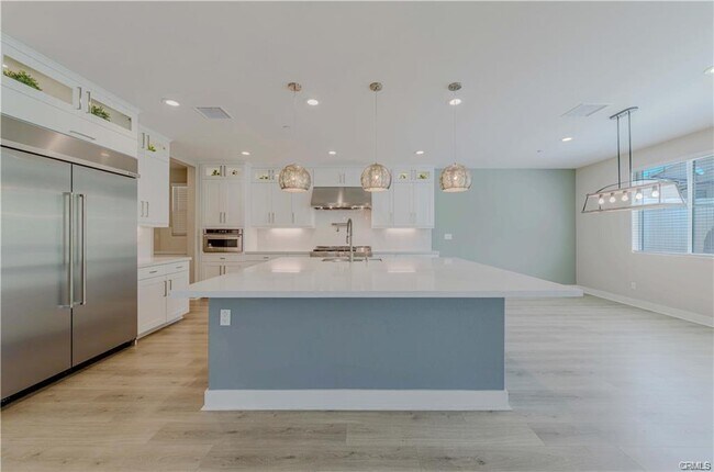 Building Photo - 27626 Upton Terrace