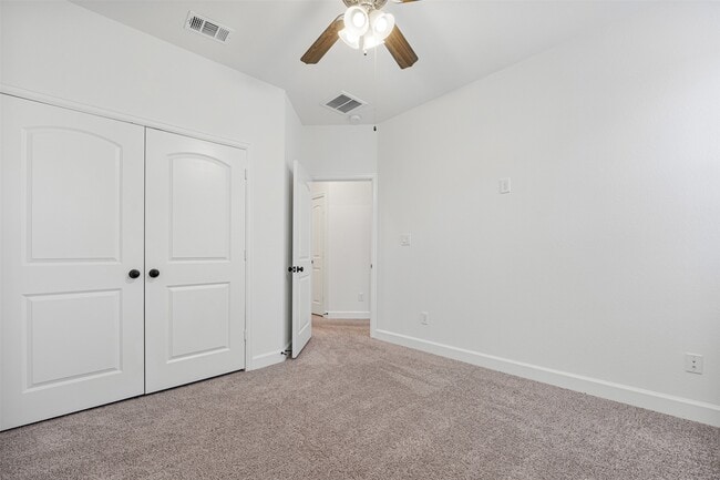 Building Photo - 11926 Briarwood Hill Way
