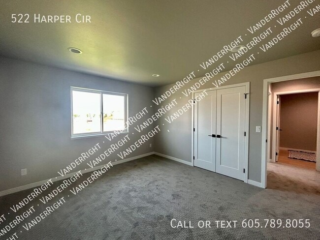 Building Photo - 522 Harper Cir