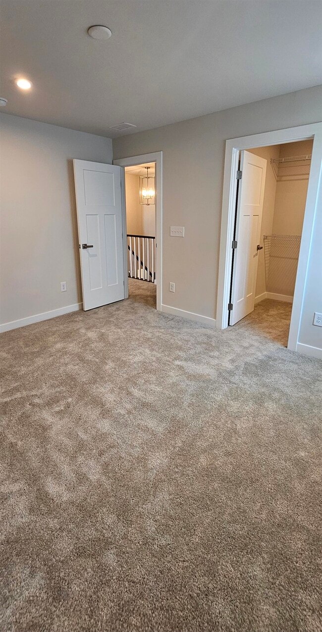 Building Photo - 2313 Hazel Wy