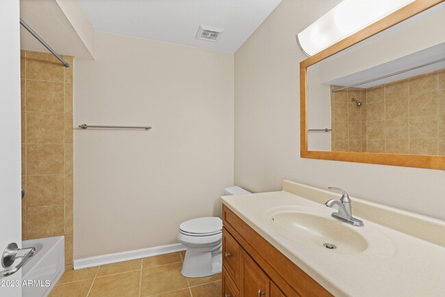 Building Photo - 4869 N Granite Reef Rd