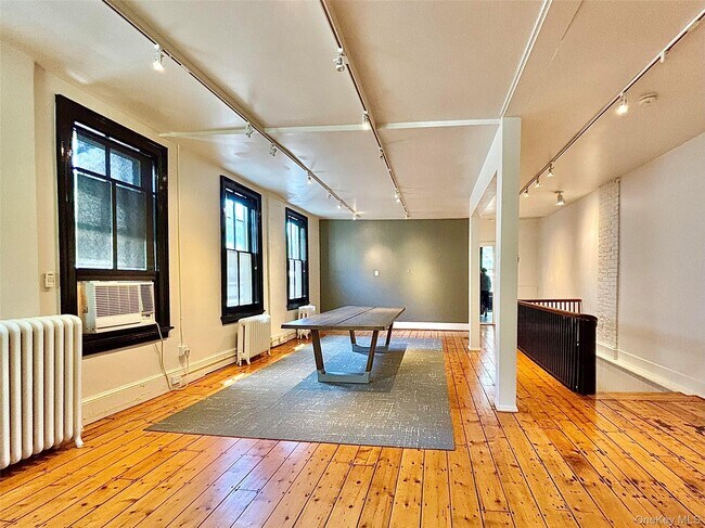 Building Photo - 6378 Mill St