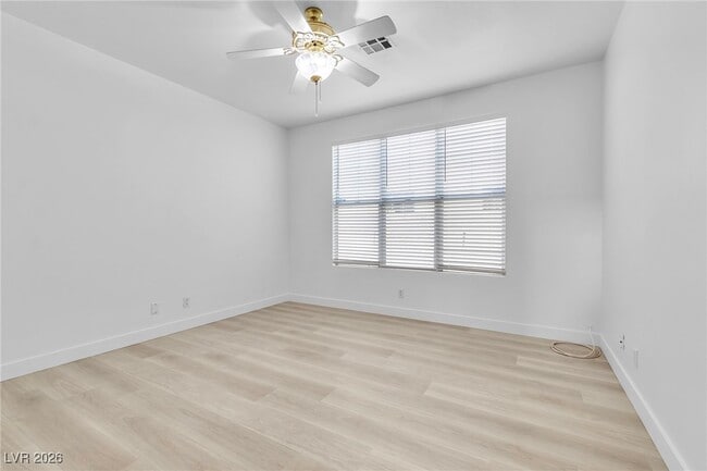 Building Photo - 3986 Windansea St