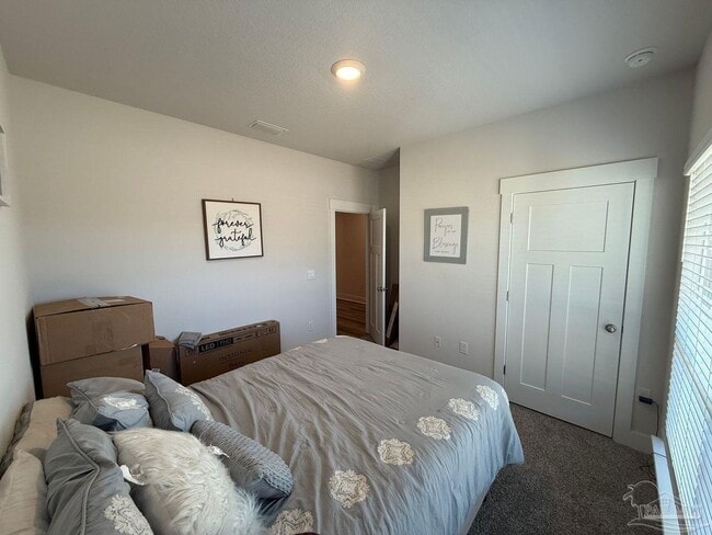 Building Photo - 10709 Davenport Lp