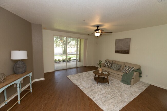 Building Photo - 12040 Summergate Cir
