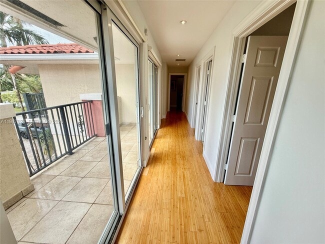 Building Photo - 211 189th Terrace