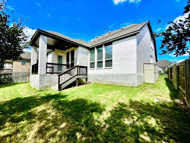 Building Photo - 126 Huntwick Dr