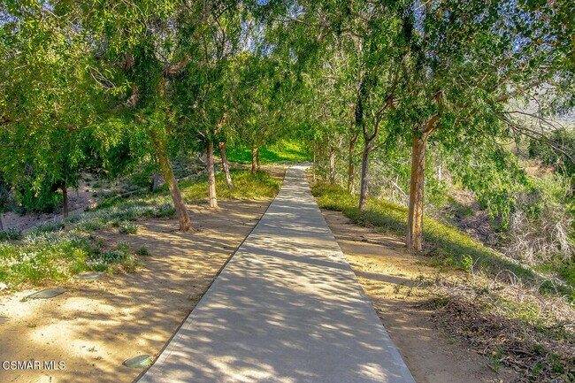 Building Photo - 5744 Oak Bend Ln