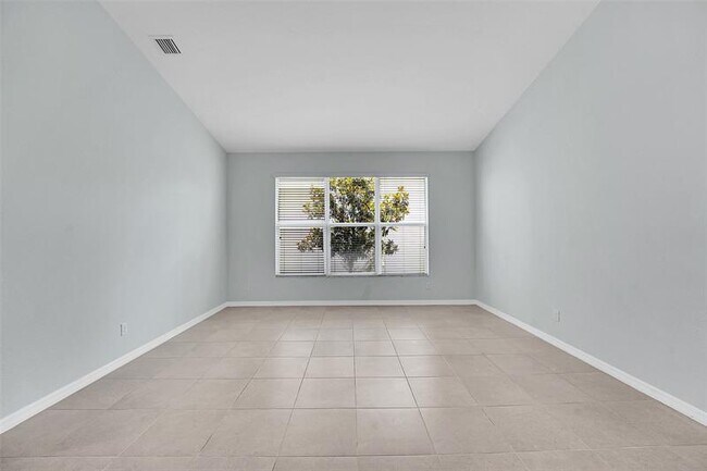 Building Photo - 7162 Prudencia Dr