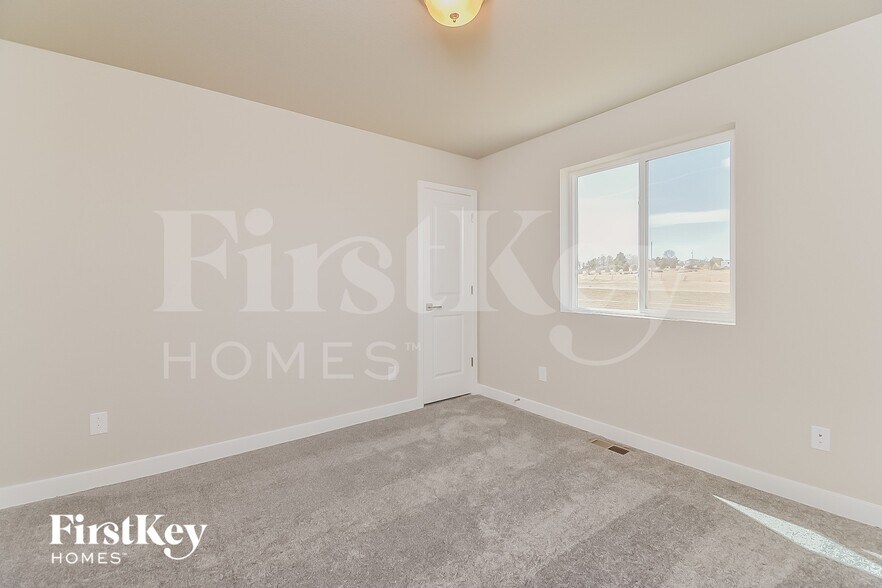 Building Photo - 10471 Horton Dr