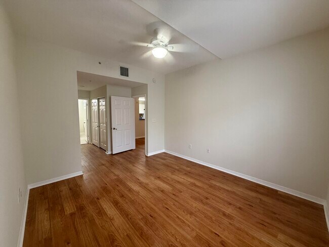 Building Photo - 1200 Town Center Dr