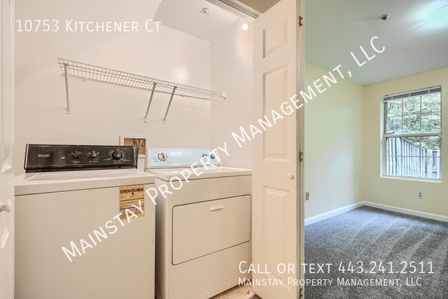 Building Photo - 10753 Kitchener Ct