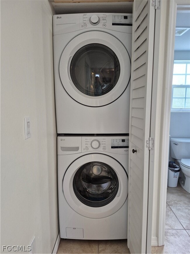 Building Photo - 254 Palermo Cir