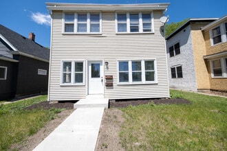 Building Photo - 1611 Carroll Ave