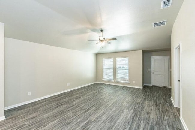 Building Photo - 13703 Sherman Ave
