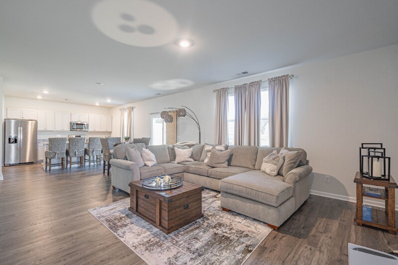 Building Photo - 203 Sage Fld Dr