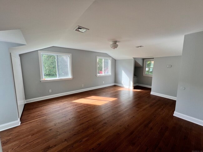 Building Photo - 267 Thunder Hill Dr