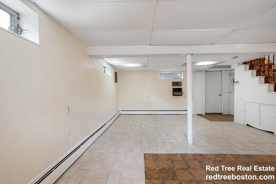 Building Photo - 841 Fellsway W