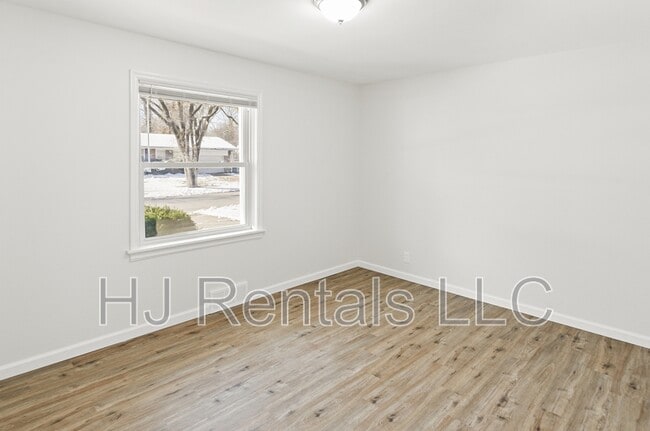 Building Photo - 9632 Cutler Dr